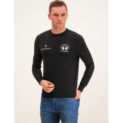 Sweter La Martina OMSM33 YW025. Czarne swetry męskie La Martina, m, bez wzorów, z bawełny, klasyczne, z klasycznym kołnierzykiem, bez kaptura. W wyprzedaży za 389,00 zł.