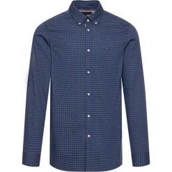 Koszula TOMMY HILFIGER Gingham Dobby MW0MW11528. Niebieskie koszule męskie TOMMY HILFIGER, m, bez wzorów, z bawełny, casualowe, bez kołnierzyka, bez rękawów. W wyprzedaży za 219,00 zł.