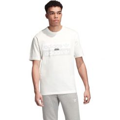 Adidas Originals R.Y.V. Koszulka Biały. Białe koszulki męskie adidas Originals, s, z nadrukiem, z bawełny, bez kołnierzyka, z krótkim rękawem, krótkie. Za 119,95 zł.