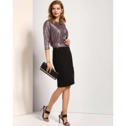 SWETER DŁUGI RĘKAW DAMSKI KLASYCZNY. Różowe swetry damskie marki Top Secret, na lato, bez wzorów, z jeansu, eleganckie, z długim rękawem, długie, bez kaptura. W wyprzedaży za 29,99 zł.