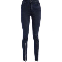 Jeansy Slim Fit Guess 1981 Front Zip W93A54 D3KA5. Czarne jeansy damskie Guess. W wyprzedaży za 269,00 zł.