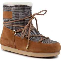 Śniegowce MOON BOOT - Side Low 24201100003 Whisky. Pomarańczowe kozaki damskie Moon Boot, na zimę, ze skóry, bez obcasa, bez zapięcia. W wyprzedaży za 639,00 zł.