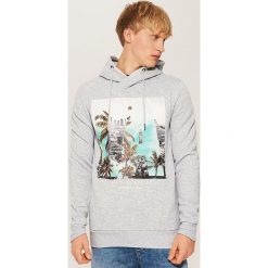 Bluzy męskie: Bluza z fotonadrukiem - Jasny szar