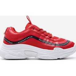 Sneakersy na platformie - Czerwony. Czerwone sneakersy damskie House. Za 99,99 zł.