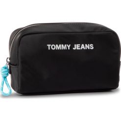 Kosmetyczka TOMMY JEANS - Tjw Nautical Mix Washbag AW0AW08415 BLK. Czarne kosmetyczki męskie Tommy Jeans, bez wzorów, z jeansu. Za 179,00 zł.