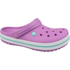 Crocs Crocband 11016-592. Różowe klapki damskie Crocs, bez wzorów, z materiału, bez obcasa. W wyprzedaży za 149,99 zł.