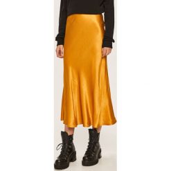 Answear - Spódnica. Żółte spódniczki damskie ANSWEAR, s, z wiskozy, casualowe, midi, rozkloszowane. W wyprzedaży za 59,90 zł.