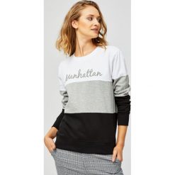 Bluza Manhattan. Szare bluzy damskie Moodo, s, bez wzorów, bez rękawów, bez kaptura. Za 49,99 zł.