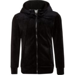 Bench GIRLS HOODY Kurtka z polaru black. Czarne kurtki dziewczęce Bench, z elastanu. W wyprzedaży za 149,40 zł.