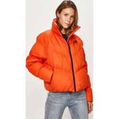 Nike Sportswear - Kurtka puchowa. Czarne kurtki damskie Nike Sportswear, s, bez wzorów, z poliesteru, krótkie, bez kaptura. W wyprzedaży za 699,90 zł.