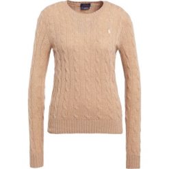 Polo Ralph Lauren JULIANNA Sweter camel melange. Brązowe swetry klasyczne damskie marki Polo Ralph Lauren, xs, z wełny. Za 589,00 zł.