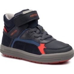 Sneakersy GEOX - J Arzach B. A J944AA 0BCCL C4218 S Navy/Dk Orange. Niebieskie trampki chłopięce Geox, bez wzorów, z zamszu, bez zapięcia. W wyprzedaży za 229,00 zł.