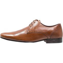 Buty wizytowe męskie: Burton Menswear London SAMPSON DERBY Eleganckie buty tan