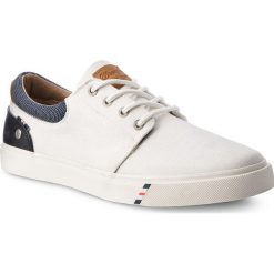 Tenisówki WRANGLER - Icon City WM181020 White 51. Białe półbuty męskie Wrangler, na co dzień, bez wzorów, z gumy, bez zapięcia. W wyprzedaży za 169,00 zł.