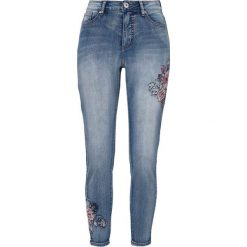 Cellbes Dżinsy błękitny denim female niebieski 46. Niebieskie jeansy damskie Cellbes, z haftami, z denimu. W wyprzedaży za 175,00 zł.