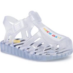 Sandały GIOSEPPO - Hove 59206 Transparent. Białe sandały dziewczęce Gioseppo, z tworzywa sztucznego, bez zapięcia. Za 89,00 zł.