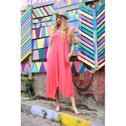 Sukienka ZILOMA PINK. Różowe sukienki damskie Sukienka ZILOMA PINK, s, bez wzorów, bez kołnierzyka, bez rękawów, długie. W wyprzedaży za 49,00 zł.