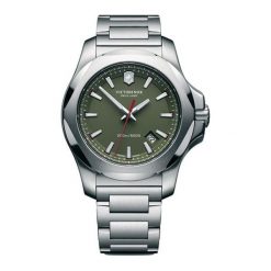 Zegarek "241725.1" w kolorze srebrno-zielonym. Szare zegarki męskie marki Victorinox, ze stali. W wyprzedaży za 1959,95 zł.