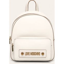 Love Moschino - Plecak. Białe plecaki damskie Love Moschino, bez wzorów, ze skóry ekologicznej, eleganckie. W wyprzedaży za 679,90 zł.