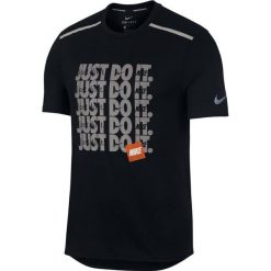 Koszulka Nike Rise 365 Short-Sleeve Top M Czarna. Czarne koszulki męskie Nike, m, bez wzorów, z dekoltem na plecach, z krótkim rękawem, krótkie, do biegania, dri-fit (nike). Za 139,99 zł.