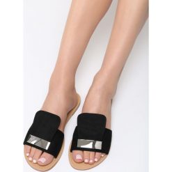 Czarne Klapki Everyone Else. Brązowe crocsy damskie marki Born2be, z materiału, na obcasie. Za 59,99 zł.