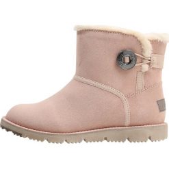 S.Oliver RED LABEL Botki rosa. Czerwone buty zimowe damskie marki s.Oliver RED LABEL, z materiału. W wyprzedaży za 191,20 zł.