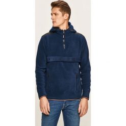 Tommy Hilfiger - Bluza. Niebieskie bluzy męskie xl, z poliesteru, z kapturem, krótkie. Za 649,90 zł.