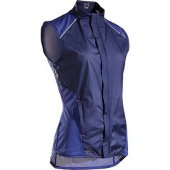 Kamizelka do biegania KIPRUN LIGHT damska. Niebieskie kamizelki damskie KIPRUN, bez wzorów, z poliesteru, bez kaptura. Za 79,99 zł.