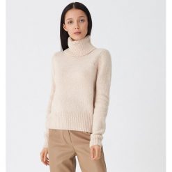 Sweter z wełną - Kremowy. Białe swetry damskie House, s, z wełny. W wyprzedaży za 39,99 zł.