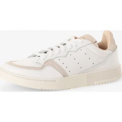 Adidas Originals - Damskie tenisówki ze skóry – Supercourt, biały. Białe trampki i tenisówki damskie adidas Originals, bez wzorów, ze skóry, bez zapięcia. Za 399,95 zł.