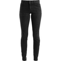 JDY JDYFLORENCE Jeansy Slim Fit grey denim. Szare jeansy damskie relaxed fit marki JDY, z bawełny. W wyprzedaży za 143,10 zł.