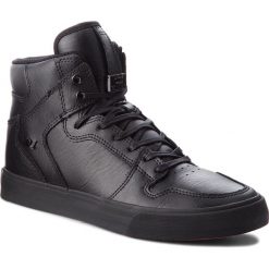 Sneakersy SUPRA - Vaider 08201-081-M Black/Black/Red. Czarne sneakersy męskie Supra, bez zapięcia. W wyprzedaży za 339,00 zł.