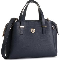 Torebka TOMMY HILFIGER - Th Core Med Satchel AW0AW06816 413. Niebieskie torebki klasyczne damskie TOMMY HILFIGER, bez wzorów, ze skóry ekologicznej, klasyczne, bez dodatków. Za 649,00 zł.