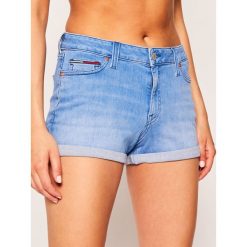 Szorty jeansowe Tommy Jeans Mid Rise Denim DW0DW08219. Niebieskie szorty damskie Tommy Jeans, bez wzorów, z elastanu. Za 299,00 zł.