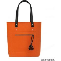 Top Glam mod.2 - torebka filcowa - pomarańczowa. Pomarańczowe topy damskie Pakamera, bez wzorów, bez kołnierzyka. Za 150,00 zł.