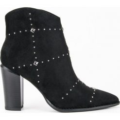 ZAMSZOWE CZARNE BOTKI. Czarne botki damskie na zamek KYLIE, z zamszu. Za 127,90 zł.