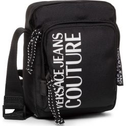 Saszetka VERSACE JEANS COUTURE - E1YVBB42 71428 899. Czarne torby męskie skórzane Versace Jeans Couture, bez wzorów, z jeansu, młodzieżowe. W wyprzedaży za 339,00 zł.