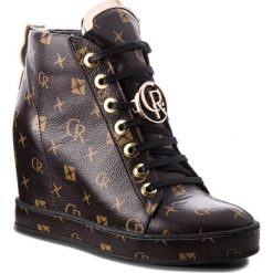 Sneakersy CARINII - B4462 L98-J16-000-861. Pomarańczowe półbuty damskie Carinii, z aplikacjami, ze skóry, bez obcasa, na koturnie, bez zapięcia. W wyprzedaży za 319,00 zł.