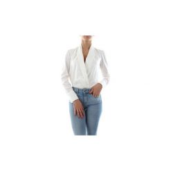 Koszule Guess 92G456 9021Z. Białe koszule damskie Guess, z aplikacjami, bez kołnierzyka, bez rękawów. Za 357,60 zł.