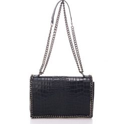 Torebki klasyczne damskie: Skórzana torebka w kolorze czarnym – 30 x 20 x 10 cm