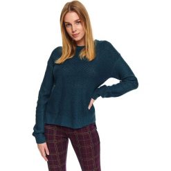 Dopasowany sweter o strukturalnym splocie. Niebieskie swetry damskie Top Secret, na zimę, bez wzorów, z dzianiny, bez rękawów, bez kaptura. W wyprzedaży za 29,99 zł.