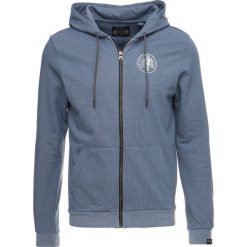 Scotch & Soda LIGHTWEIGHT ZIPTHROUGH HOODIE CHEST PRINT Bluza rozpinana moody sky melange. Szare bluzy męskie rozpinane marki Scotch & Soda, l, z nadrukiem, z bawełny, z kapturem. Za 389,00 zł.