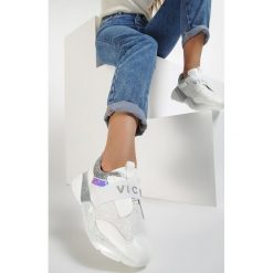 Białe Sneakersy Unabashed. Białe sneakersy damskie Renee. Za 99,99 zł.
