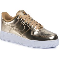 Buty NIKE - Air Force 1 Sp CQ6566 700 Metallic Gold/Club Gold/White. Żółte buty sportowe damskie Nike, na co dzień, bez wzorów, ze skóry ekologicznej, eleganckie, bez zapięcia. Za 629,00 zł.