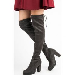 ZAMSZOWE MUSZKIETERKI. Szare buty zimowe damskie vices, z zamszu. Za 159,00 zł.