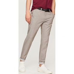 Spodnie męskie: Spodnie chino slim fit – Beżowy