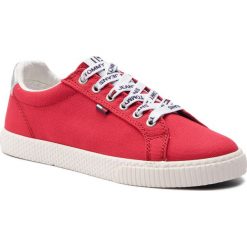 Tenisówki TOMMY JEANS - Casual Sneaker EN0EN00125 Tango Red 611. Czerwone półbuty damskie Tommy Jeans, bez wzorów, z jeansu, bez zapięcia. Za 269,00 zł.