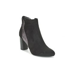 Botki Moony Mood JERDA. Czarne botki damskie Moony Mood, bez obcasa, bez zapięcia. W wyprzedaży za 119,50 zł.