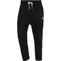 GStar RODIS CROPPED PANT Spodnie treningowe dark black. Czarne spodnie męskie marki G-Star, xxl, bez wzorów, z bawełny. Za 369,00 zł.