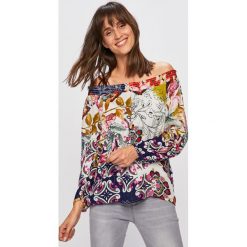 Desigual - Bluzka. Białe bluzki damskie Desigual, s, bez wzorów, z wiskozy, bez kołnierzyka, bez rękawów. W wyprzedaży za 149,90 zł.